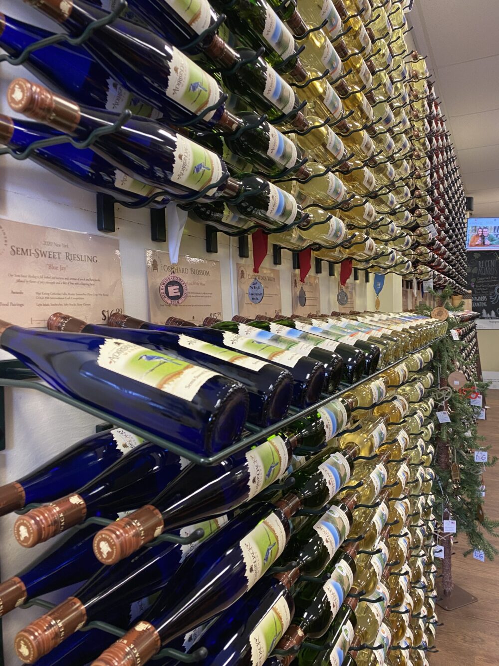 Présentation de la série W (kit de casier à vin mural en métal)