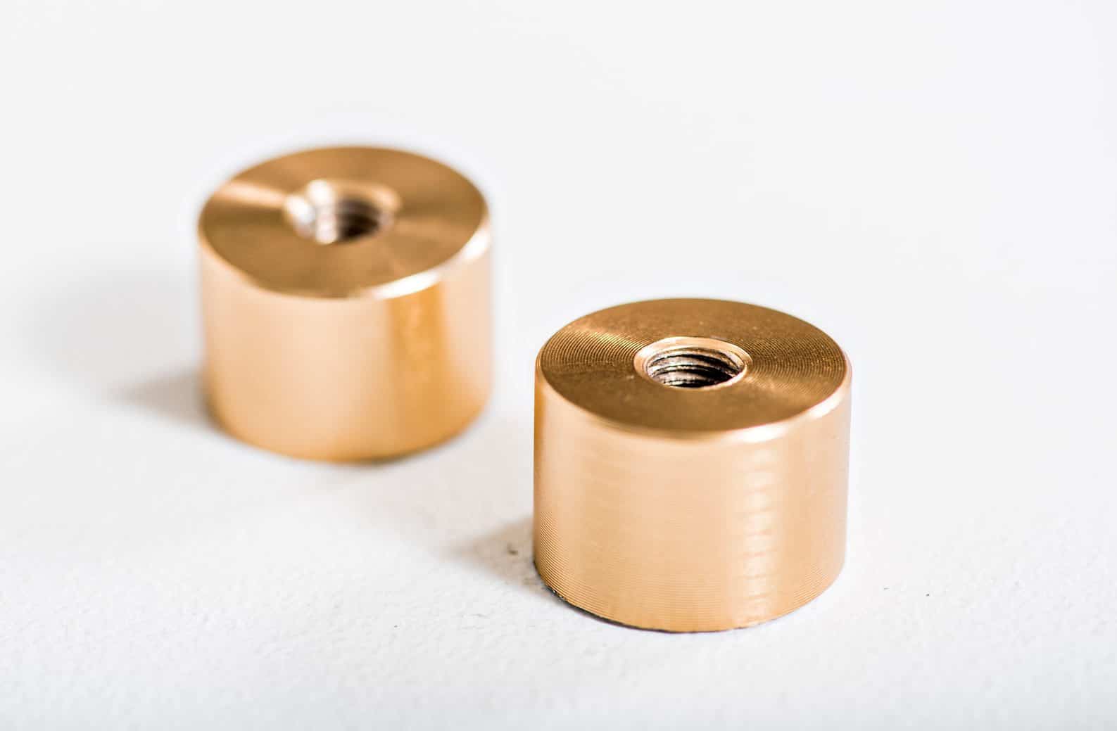 Espaceur Magnum Vino Pins (accessoire de porte-bouteilles mural en métal)